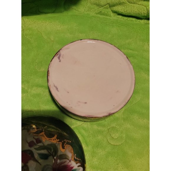 Gayl Smith Hand Painted Trinket Box 1993 - Picture 8 of 9